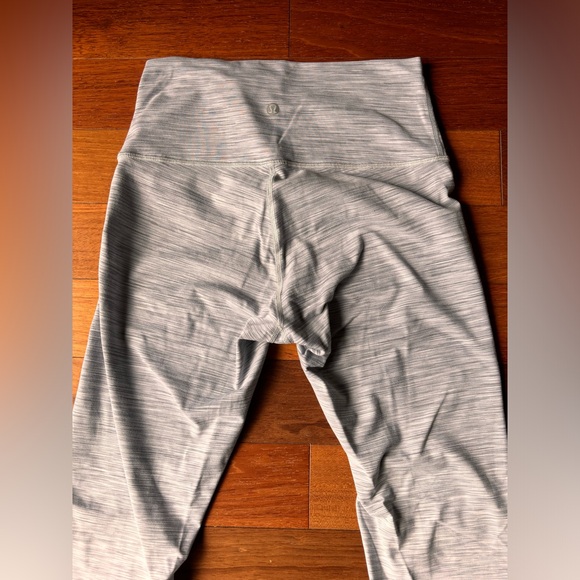 Lululemon Ombré Legging - Balance and Resist - Picture 3 of 6